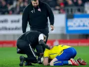 Böllerwurf verletzt Torhüter Felix Wienand - 3. Liga-Spiel unterbrochen