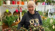 Blumenpreise steigen: Floristin Margit (71) kämpft trotz Energiekosten für ihr Lebenswerk
