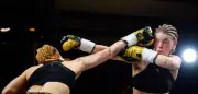 Boxerin Nina Meinke: Vom Bandscheibenvorfall zur Doppelweltmeisterin in zehn Monaten