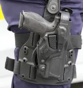 Brandenburger Polizisten verlieren Dienstwaffen - Ehrliche Finder geben sie zurück