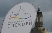 CSD Dresden: Straßenfest rechtlich nicht als Versammlung anerkannt – nur der Umzug zählt