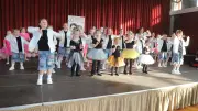 Dancing Angels verzaubern 350 Frauen bei Demminer Frauentagsfeier mit Heidi-Tanzshow