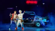DeLorean als Musical-Star: 'Zurück in die Zukunft' feiert Deutschland-Premiere in Hamburg
