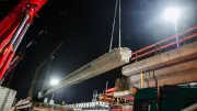 Deutschland-Premiere: Autobahnbrücke mit XXL-Fertigteilen in Rekordzeit errichtet