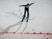 Dramatischer Horror-Sturz beim Skispringen: Italiener Campregher im Krankenhaus