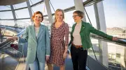 Drei Politikerinnen erkämpfen Stillraum im Bundestag: Ein Sieg für Mütter in der Politik