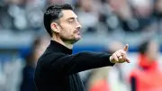 Eintracht-Coach Riera erklärt: Darum fehlen Uzun und Ebnoutalib gegen Heidenheim