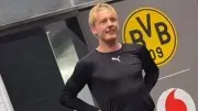 Emotionale Kabinen-Rede: Julian Brandt spricht in Unterhose zu BVB-Kollegen