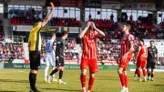 Erfurt gegen Chemie Leipzig: 2:2 mit Blitz-Rot, Traumtoren und emotionalem Wiedersehen