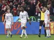 FC Bayern: Rot für Nicolas Jackson nach brutalem Foul gegen Leverkusen