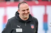 Frank Schmidt bleibt Heidenheim-Trainer trotz drohendem Bundesliga-Abstieg