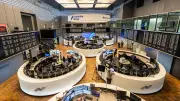 Frankfurter Börse erlebt historischen Absturz: Dax stürzt über 3 Prozent ab