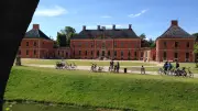 Frühlingsmarkt auf Schloss Bothmer: Garten, Mode und Genuss im historischen Ambiente