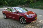 Gebrauchtwagen-Check Tesla Model 3: Starker Antritt, aber TÜV-Schwächen im Alter