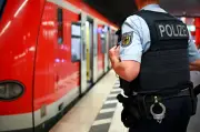 Gewalt im Nahverkehr: Politiker fordern Doppelbesetzung in Zügen als Standard