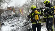 Glück im Unglück: Autofahrerin rettet sich bei plötzlichem Fahrzeugbrand auf L331