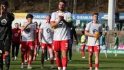 Heavy Metal als Motivationsstrategie: Kickers Offenbach kämpft mit neuem Coach gegen Abstieg