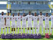 Iranische Fußballer zeigen Solidarität mit Trauerflor und Rucksäcken