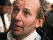 John Surtees: Die einzigartige Doppel-Weltmeisterschafts-Legende des Motorsports