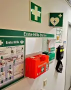 Köthen stattet drei Standorte mit Defibrillatoren für Notfälle aus