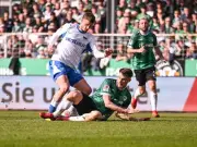 Kuriose VAR-Panne in 2. Bundesliga: Schiedsrichter mit schwarzem Bildschirm konfrontiert