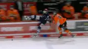 Kurioser Vorfall in der DEL: Eishockey-Star landet auf der Bank der Gegner