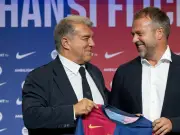 Laporta bestätigt: Hansi Flick verlängert Vertrag beim FC Barcelona bis 2028