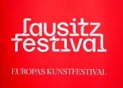 Lausitz Festival 2026: Hamlet im Flugzeughangar mit Harfouch und Schubert