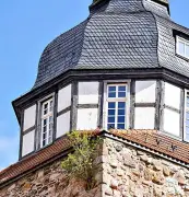 Mauseturm in Gröbzig erhält Gerüst: Sanierung des maroden Dachs steht bevor