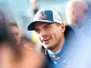 Max Verstappen triumphiert auf der legendären Nordschleife im Langstreckenrennen