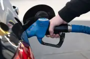 Mehrheit der Deutschen skeptisch: Neue Tank-Regel soll Spritpreise nicht senken