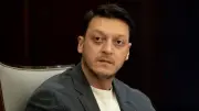 Mesut Özil: Vom deutschen Fußball-Star zum Leben in der Türkei ohne Kontakte