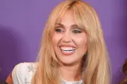 Miley Cyrus enthüllt Geheimnisse zum 20. Jubiläum der Kultserie 'Hannah Montana'