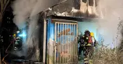 Müllhäuschen in München-Obergiesing in Flammen – Feuerwehr verhindert Übergreifen auf Wohnhaus