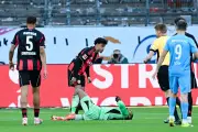 Nach frühem Torwart-Schock: Eintracht Frankfurt siegt gegen SC Freiburg