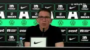 Nach HSV-Pleite: Wolfsburg-Trainer kritisiert Fans nach Eskalation