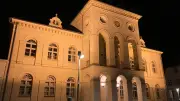 Neustrelitz schaltet für Earth Hour die Lichter aus: Rathaus und Schlosskirche im Dunkeln