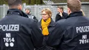 Niedersachsen-Derby: Innenministerin fordert von Ultras Lösung für Gewaltproblem