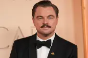 Oscars 2026: Leonardo DiCaprio sorgt mit Schnauzer für Meme-Sensation