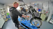 Ostalgie Motors: Neue Werkstatt für DDR-Zweiräder eröffnet in Aschersleben