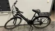 Polizei Güstrow sucht Eigentümer von überlackiertem E-Bike - Öffentlichkeit um Mithilfe gebeten