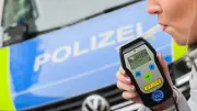 Polizei stoppt betrunkene Autofahrerin zwei Tage hintereinander in Geestland