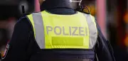 Polizei stoppt Gaffer in Memmingen: Handyfilmer bei Rettungseinsatz festgenommen