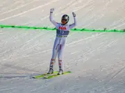 Premieren-Sieg für Embacher beim Skifliegen: DSV-Duo glänzt in den Top 10