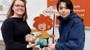 Pumuckl verschwunden: Schülerpraktikantin rettet Kultfigur in Landshut