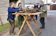 Rettungsaktion für Storchennest in Libbesdorf: Adebar erhält neues Zuhause auf Kirchturm