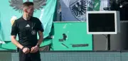 Sabotage im Stadion: Fan zieht VAR-Monitor den Stecker bei Zweitliga-Spiel