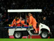 Schockszene in der Serie A: Lecce-Spieler Banda bricht in Neapel zusammen