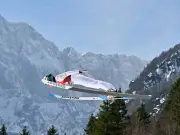 Schwerer Sturz beim Skifliegen in Planica: Slowenischer Springer Nik Heberle verunglückt