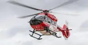 Schwerer Verkehrsunfall in Erdweg: Motorradfahrer nach Lkw-Zusammenstoß per Rettungshubschrauber ins Krankenhaus geflogen